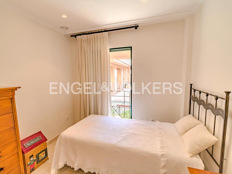 Foto 73349601-ee55-4f3d-8bb2-25e3f6677ed3. Casa adossada a calle los ingenieros 1 a Calas Santiago Bernabeu Santa Pola