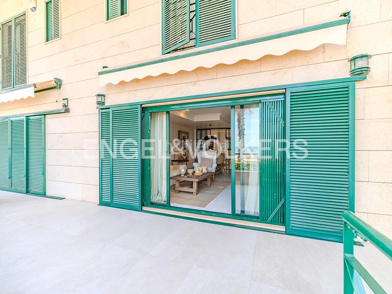 Foto 84d314b3-69eb-4dc2-8eba-250c085cd3ee. Casa adossada a calle los ingenieros 1 a Calas Santiago Bernabeu Santa Pola