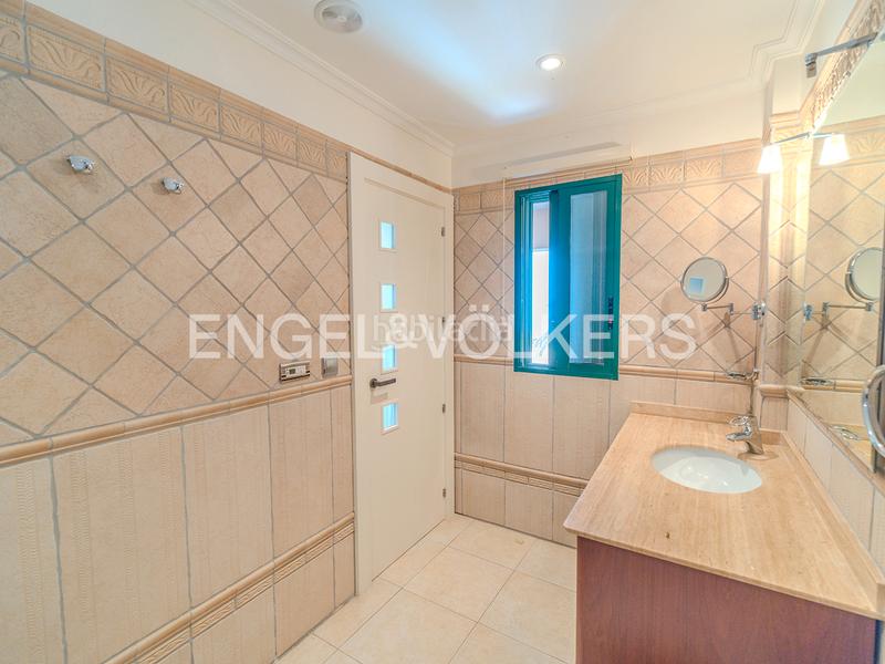 Foto c454f8e0-c308-47ba-9864-47a4b4b82449. Casa adossada a calle los ingenieros 1 a Calas Santiago Bernabeu Santa Pola