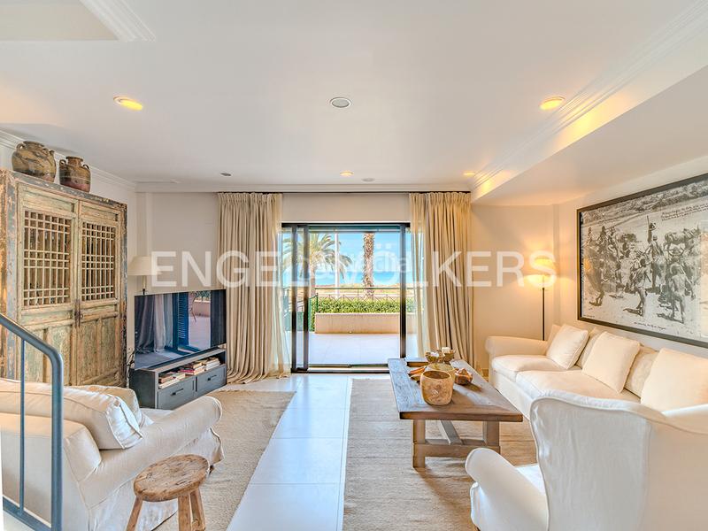 Foto c8e341f2-b4eb-4287-b4a2-dd85a9102921. Casa adossada a calle los ingenieros 1 a Calas Santiago Bernabeu Santa Pola