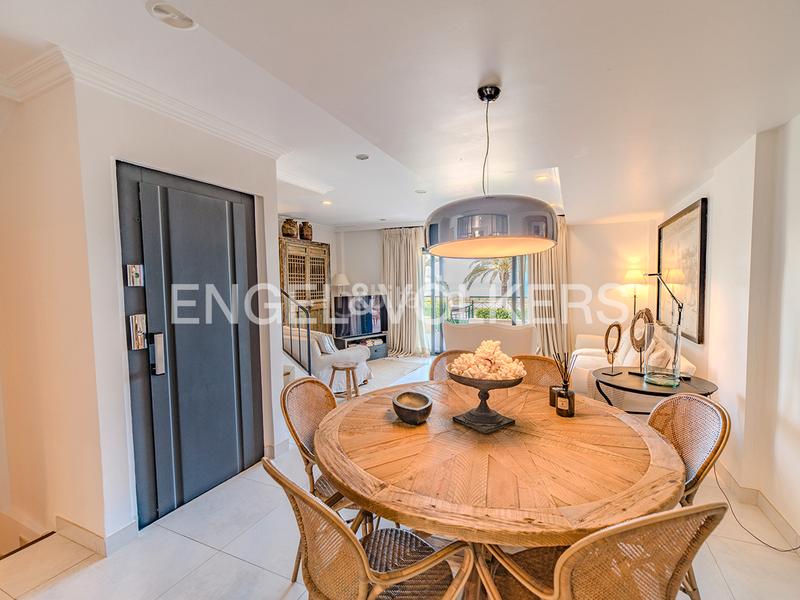 Foto d79c777a-22fd-43af-83dc-6b84098510cc. Casa adossada a calle los ingenieros 1 a Calas Santiago Bernabeu Santa Pola