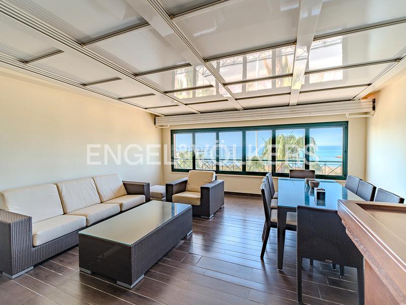 Foto efbbae26-9fb3-4a6e-b823-594d07386cc8. Casa adossada a calle los ingenieros 1 a Calas Santiago Bernabeu Santa Pola