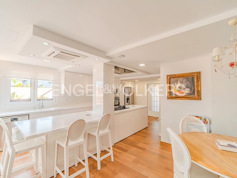 Foto 7bb9e8a7-8990-4236-9db0-7e762a62a36e. Àtic a avinguda de la condomina 48 a Cabo de las Huertas Alicante