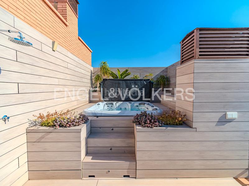 Foto c4dbb14e-4882-4fdd-be5d-d70879762f6c. Àtic a avinguda de la condomina 48 a Cabo de las Huertas Alicante