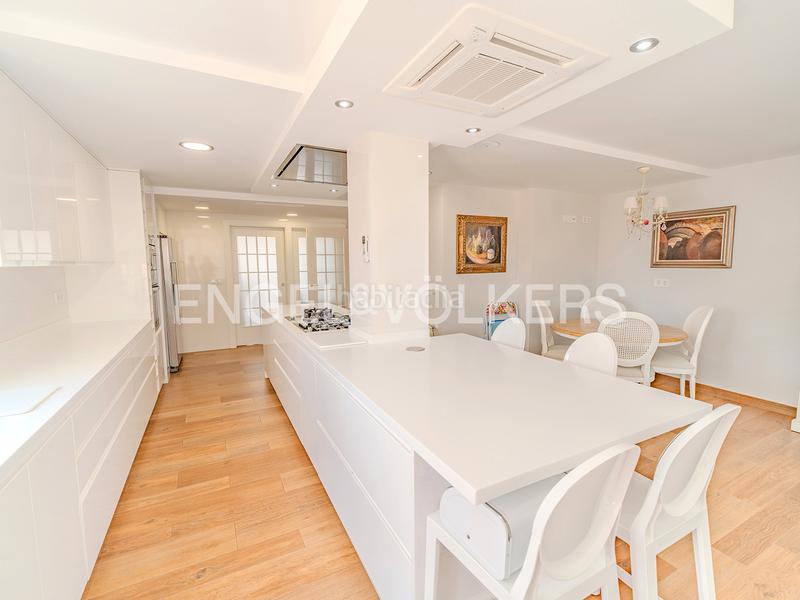 Foto c7744f6b-a88d-4641-91e9-22ac88d943c1. Àtic a avinguda de la condomina 48 a Cabo de las Huertas Alicante