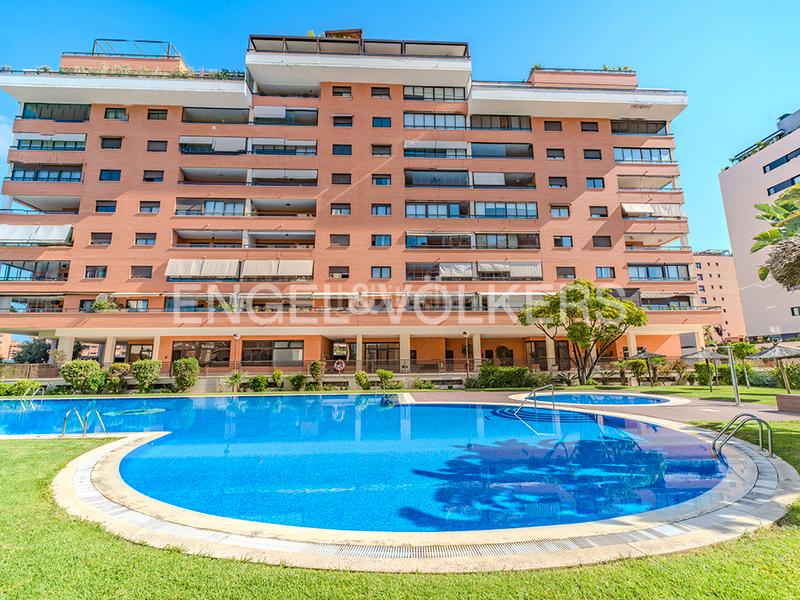 Foto ea88bb79-2235-48d0-8938-bea247574888. Àtic a avinguda de la condomina 48 a Cabo de las Huertas Alicante