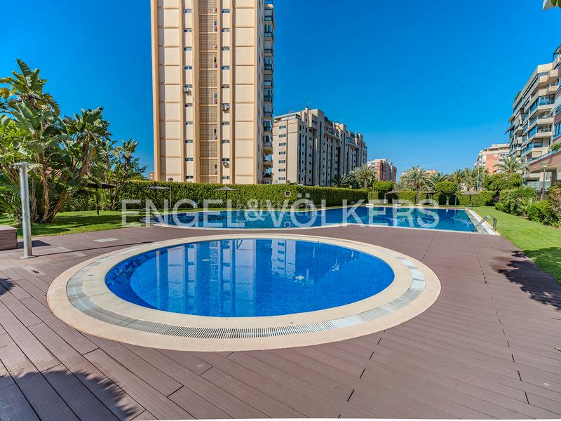 Foto ed67eaca-619a-473d-ac26-c9c567ae7b40. Àtic a avinguda de la condomina 48 a Cabo de las Huertas Alicante