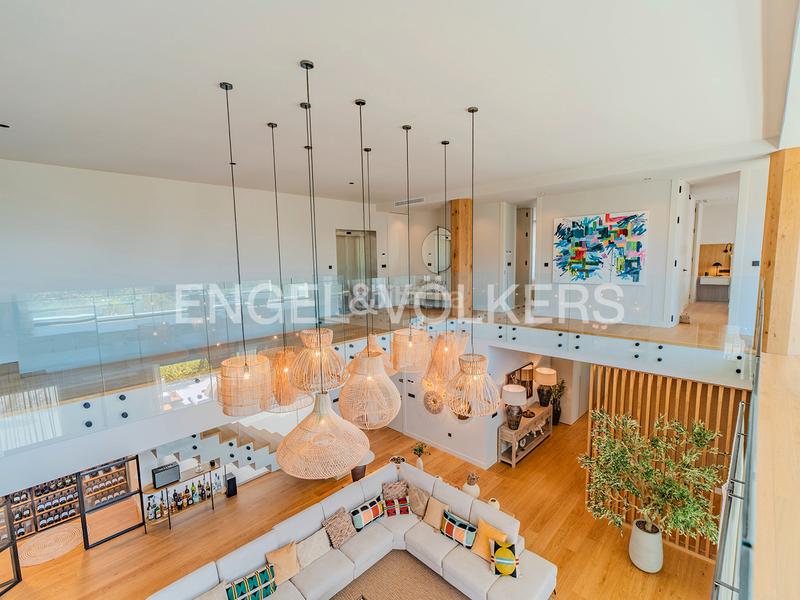 Foto 18e3aa52-69dc-4892-ba96-d114cd1ae73d. Xalet amb calefacció aparcament piscina a Vistahermosa Alicante