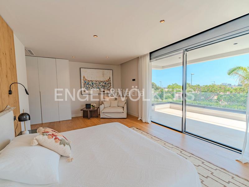 Foto 268986af-c1a0-425d-9ee6-1dbae681d66f. Xalet amb calefacció aparcament piscina a Vistahermosa Alicante