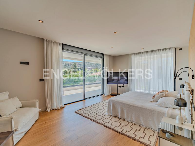 Foto 2bdde004-59bc-4c7c-90f7-233184e20ab7. Xalet amb calefacció aparcament piscina a Vistahermosa Alicante