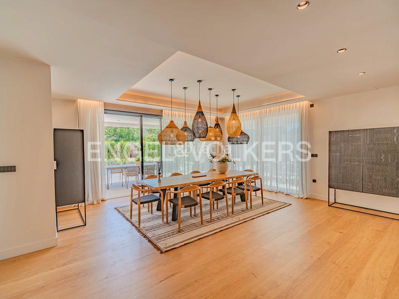 Foto 308b0e7d-35e6-44ed-a3e3-bed1ebcb4fab. Xalet amb calefacció aparcament piscina a Vistahermosa Alicante