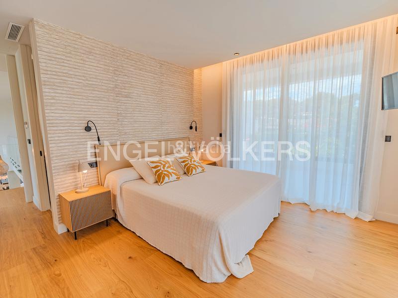 Foto 47abdee5-323e-4dc1-90c1-cb1507e19c86. Xalet amb calefacció aparcament piscina a Vistahermosa Alicante