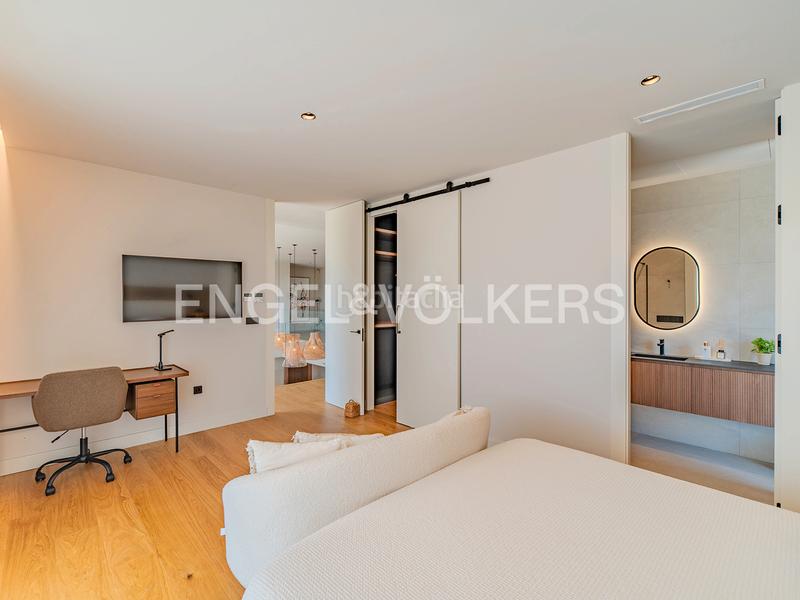 Foto 539b2ac3-131f-4208-9768-6a5a9ef1e01f. Xalet amb calefacció aparcament piscina a Vistahermosa Alicante