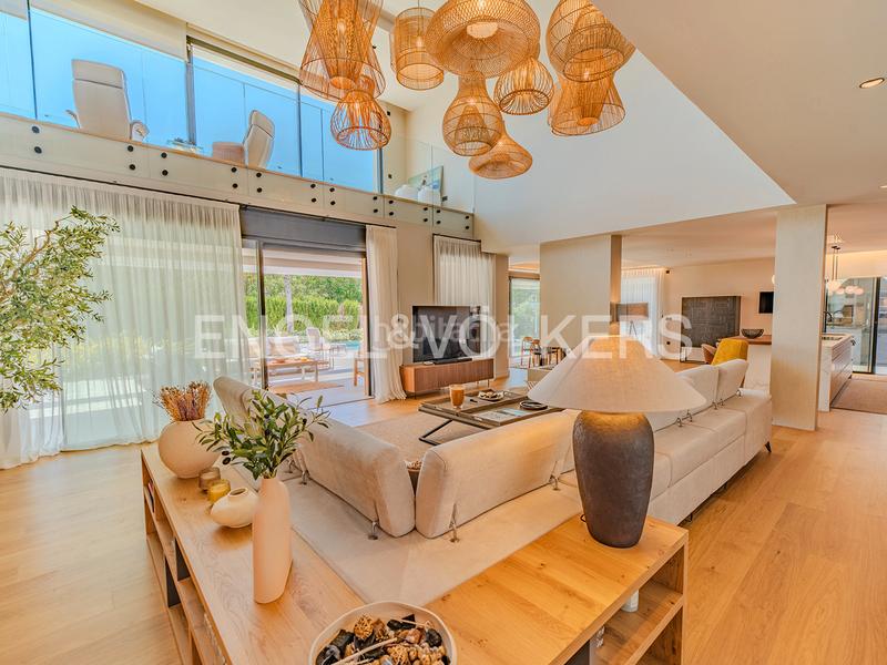 Foto d08e2f09-9be9-455a-b38c-b87f4522460b. Xalet amb calefacció aparcament piscina a Vistahermosa Alicante