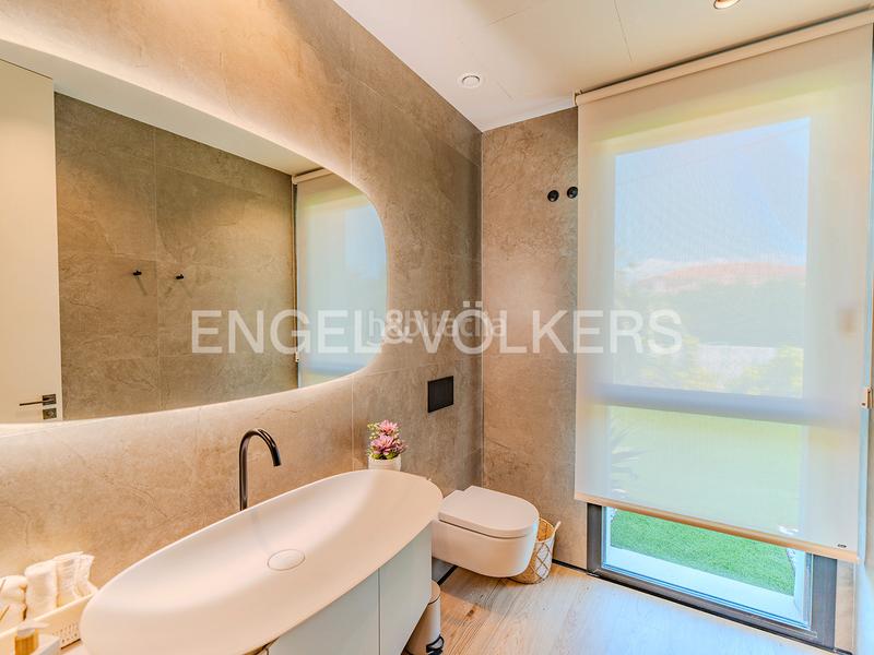 Foto e4d081e6-77e2-4622-8ed0-5d725357955f. Xalet amb calefacció aparcament piscina a Vistahermosa Alicante