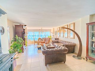 Appartement à Carrer sol naixent 12. Exclusivo apartamento frente al mar en albufereta