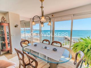 Apartment in Carrer sol naixent 12. Exclusivo apartamento frente al mar en albufereta