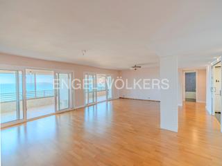 Appartement à Avinguda de la costa blanca 22. Lujo costero en bahia de los pinos