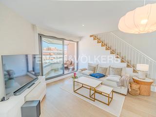 Location Attique à Calle deportista mar jover 1. Exquisitez moderna con terraza privada