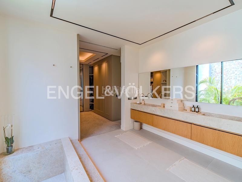 Foto 2e66347d-7ef2-43fd-90eb-e3d41870d061. Xalet amb calefacció aparcament piscina a Alzabares Elche / Elx