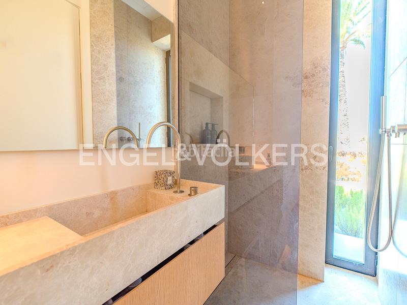 Foto 3eca7bae-7dae-4f0e-a9e1-effbf0493d97. Xalet amb calefacció aparcament piscina a Alzabares Elche / Elx