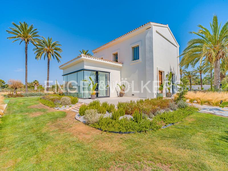 Foto 7e29e391-0b22-44a3-9aa5-562543d6f33e. Xalet amb calefacció aparcament piscina a Alzabares Elche / Elx