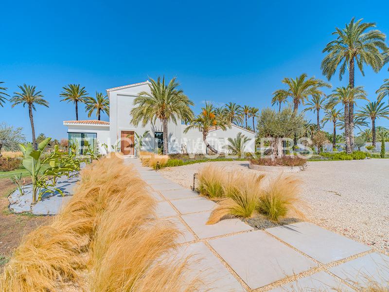 Foto 861d188d-23b9-48f8-8ae6-17604eb9500c. Xalet amb calefacció aparcament piscina a Alzabares Elche / Elx