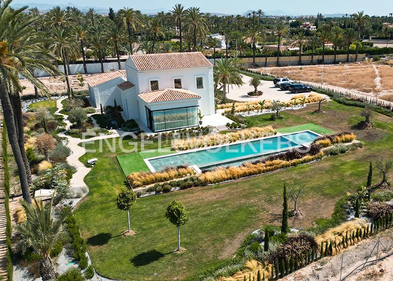 Foto c93eea5a-f2f0-4ace-a81f-5557602a654c. Xalet amb calefacció aparcament piscina a Alzabares Elche / Elx