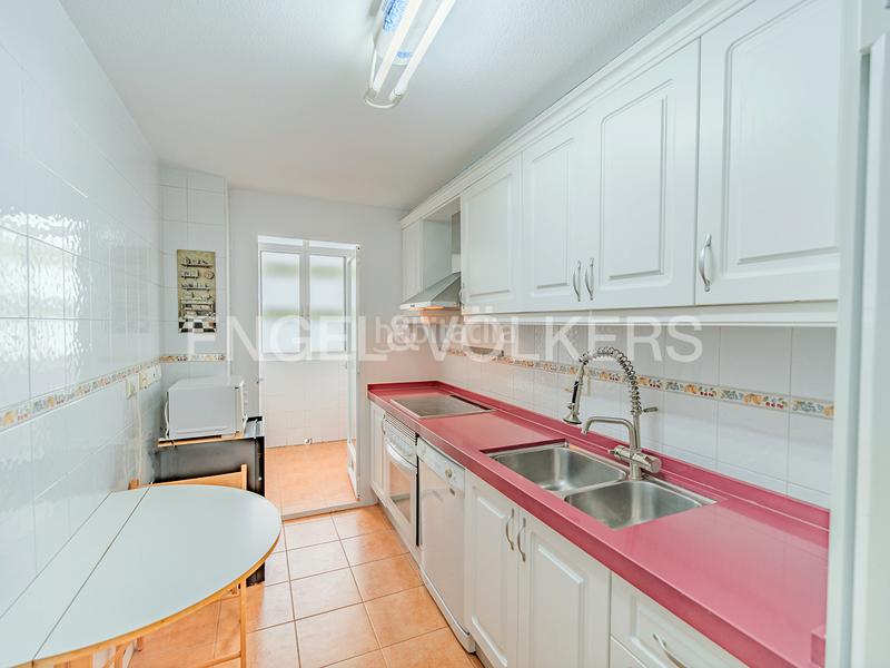 Foto 95c346ab-be76-4f91-ae8b-8e4626dbf6b3. Appartamento in avenida pintor fernando soria 13 in Alicante