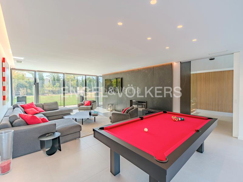 Foto 06a0bf86-6b71-478f-84ed-af76d7fa0547. Chalet avec chauffage parking piscine dans Santa Faz Alicante