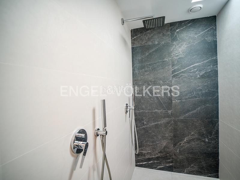 Foto 147f6eba-ccd4-4ba9-a812-7b6a10faecae. Chalet avec chauffage parking piscine dans Santa Faz Alicante