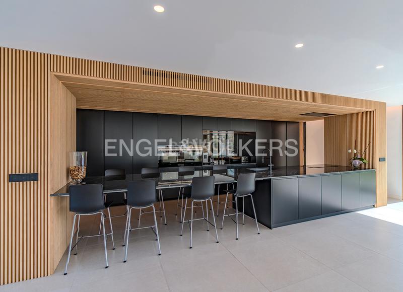 Foto 707cd609-1e03-4570-9e26-ce77f5b2919d. Chalet avec chauffage parking piscine dans Santa Faz Alicante