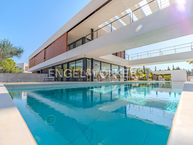 Foto 7bd96e38-dd32-4650-a552-53d9beed8400. Chalet avec chauffage parking piscine dans Santa Faz Alicante