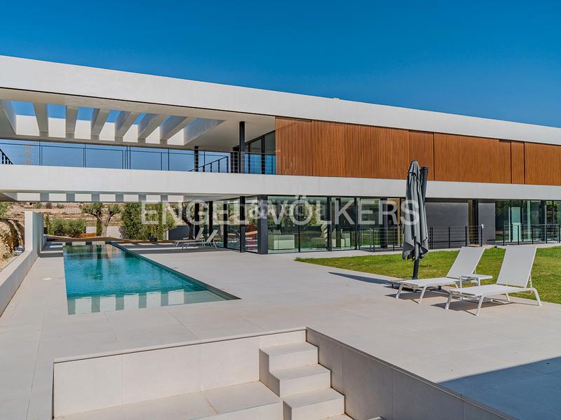 Foto 835a670d-915d-4c34-8ca0-da8be7d5267f. Chalet avec chauffage parking piscine dans Santa Faz Alicante