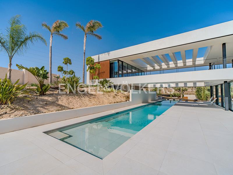 Foto 8d3b504f-60dd-4dd1-baa1-a262f86a4dca. Chalet avec chauffage parking piscine dans Santa Faz Alicante