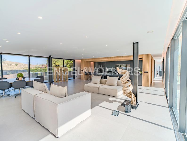 Foto b1b90861-5431-4b32-9fe5-5b2384426026. Chalet avec chauffage parking piscine dans Santa Faz Alicante