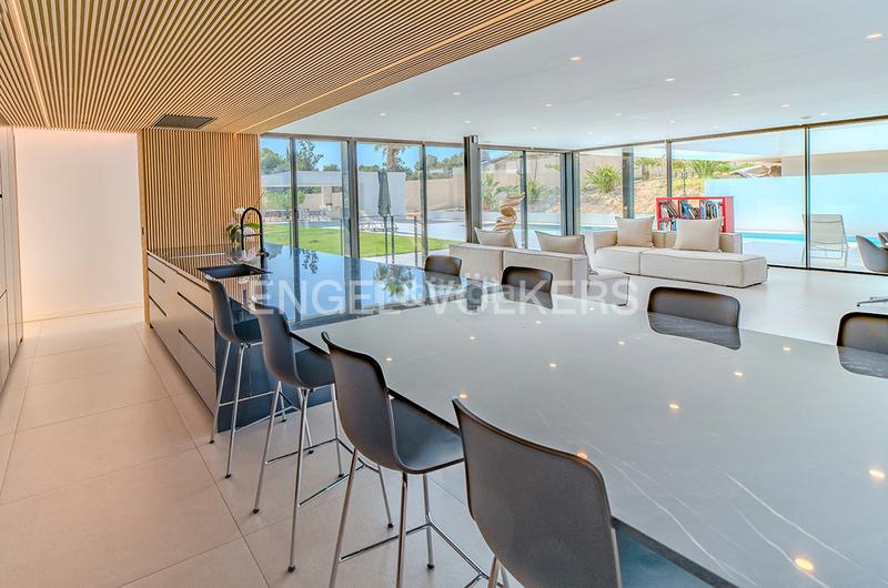 Foto c8ea9b52-f83d-41cb-9b9e-e9f42e34ace3. Chalet avec chauffage parking piscine dans Santa Faz Alicante