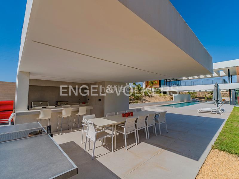 Foto d5452072-c1bb-479a-bb9f-c70e10a6a6df. Chalet avec chauffage parking piscine dans Santa Faz Alicante