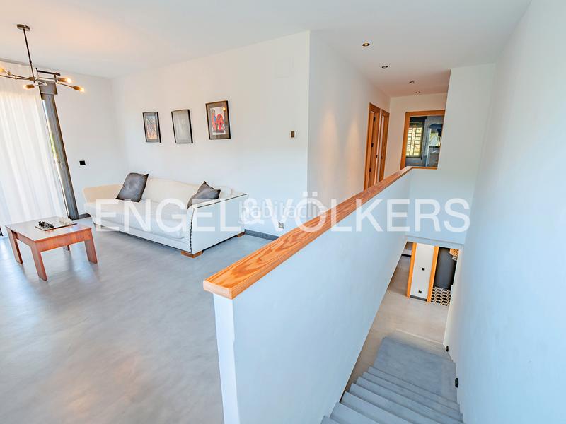 Foto 199bb571-fb34-4088-90f8-4680bec347f9. Xalet amb calefacció aparcament piscina a La Font-Mezquitas San Juan de Alicante