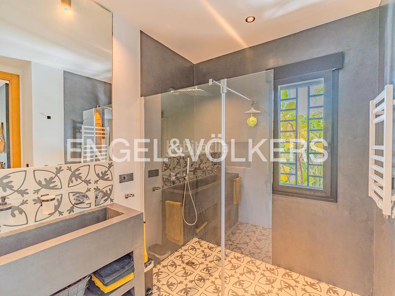 Foto 2b57358b-441a-4a1d-9df6-d65c070da728. Xalet amb calefacció aparcament piscina a La Font-Mezquitas San Juan de Alicante