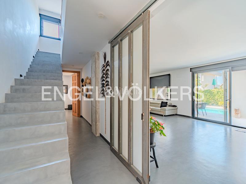 Foto 4858eb6e-be6d-4b32-8834-fdd2613327a5. Xalet amb calefacció aparcament piscina a La Font-Mezquitas San Juan de Alicante