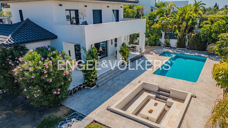 Foto a3b9bf5f-bbed-4097-8205-a2d67fdcf6b2. Xalet amb calefacció aparcament piscina a La Font-Mezquitas San Juan de Alicante