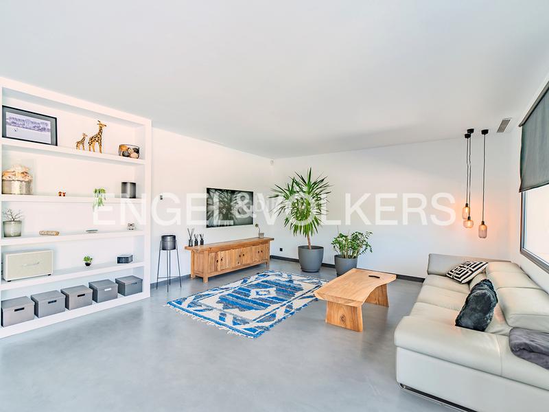 Foto bb58a032-cd2c-417a-a563-1eadbe7096fc. Xalet amb calefacció aparcament piscina a La Font-Mezquitas San Juan de Alicante