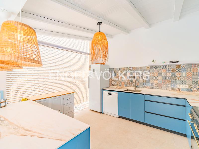 Foto 64c98fb8-c8f4-4d6d-ac78-4e503e2c7064. Chalet con riscaldamento piscina in La Font-Mezquitas San Juan de Alicante