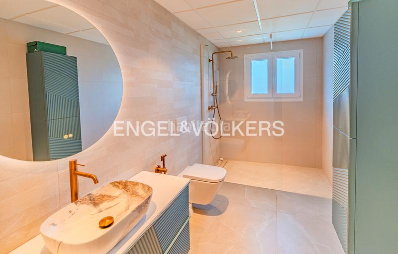 Foto 7d9a810a-050b-4db6-b42c-a5a14b75df86. Chalet con riscaldamento piscina in La Font-Mezquitas San Juan de Alicante