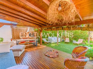 Doppelhaus  Carrer pintor el greco 8. Elegancia y confort en zona residencial