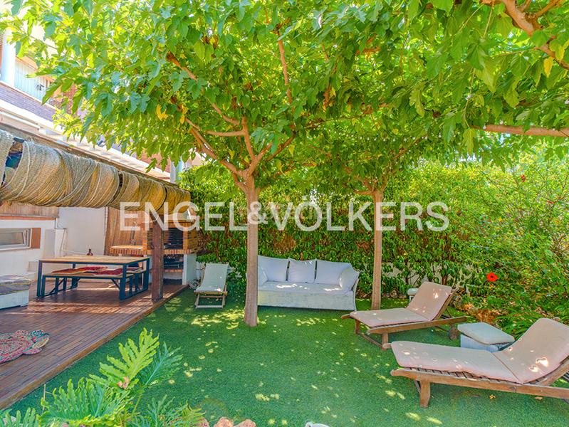 Foto 534e5e3c-4b99-4e2c-9911-801670cfd2d0. Casa aparellada a carrer pintor el greco 8 a Almajada-Ravel Mutxamel