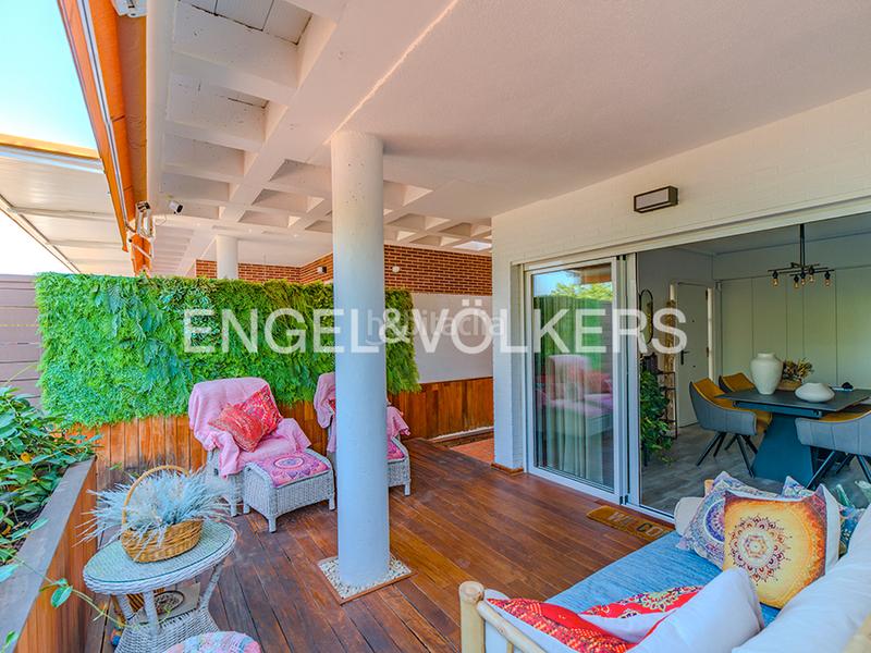 Foto 60eec2b7-8b04-43df-9553-7cdb8f1bd347. Casa aparellada a carrer pintor el greco 8 a Almajada-Ravel Mutxamel