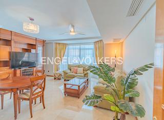 Location Appartement  Carrer calderón de la barca 16. Elegancia moderna junto al mercado central
