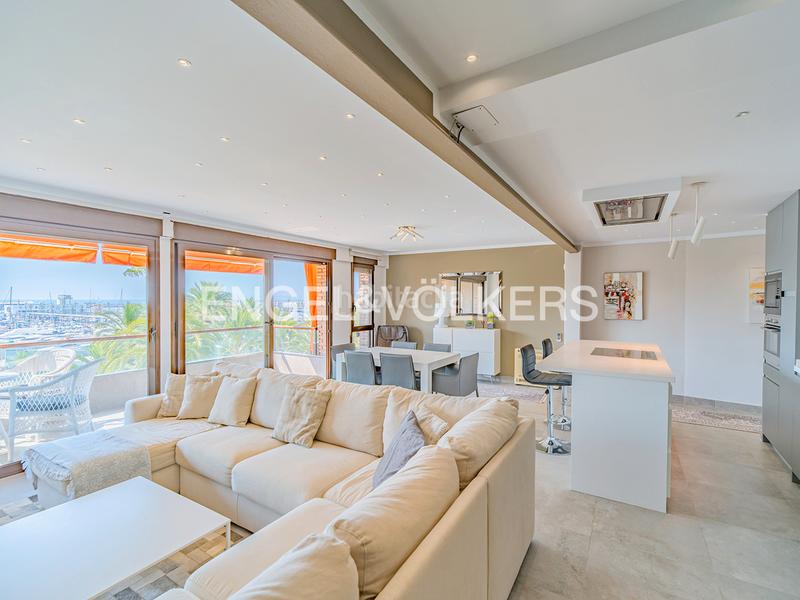 Foto 24ac186e-be83-4d08-a004-1eb53f51c5c6. Appartamento in calle san fernando 13 in Casco Antiguo - Sta. Cruz - Ayuntamiento Alicante